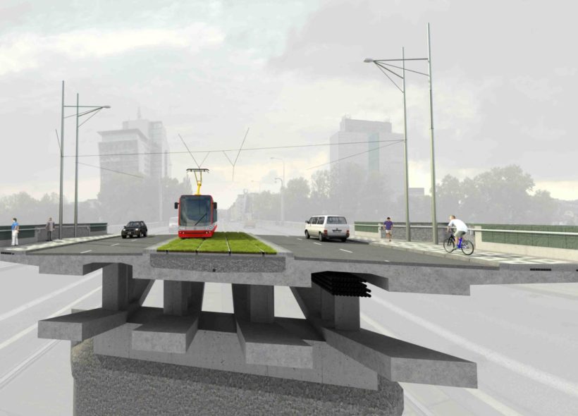 Původní plán na výstavbu nového mostu  předpokládal dva pruhy pro automobily, jeden pro cyklisty a chodník pro pěší a samozřejmě i  tramvajové těleso.