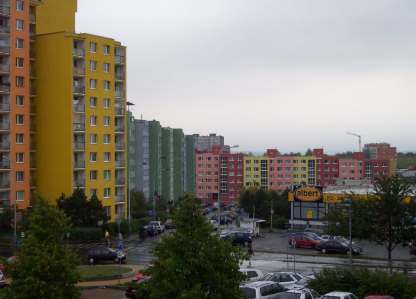 V létě 2016 by měl vzniknout plán revitalizace vnitrobloku Vybíralova na Černém Mostě