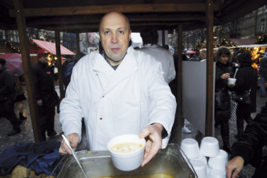 Starosta Oldřich Lomecký nebude při rozlévání polévky chybět ani letos