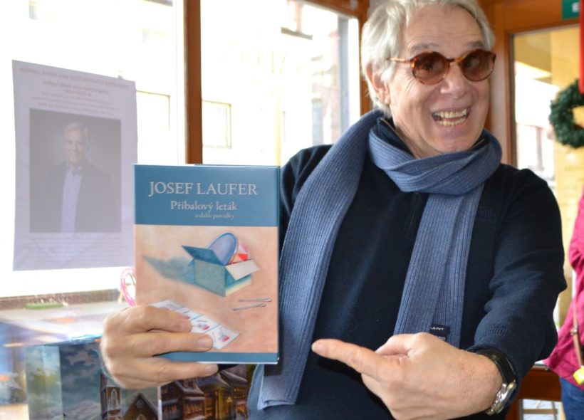 Josef Laufer s novou knihou.
