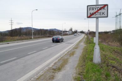 U místecké mlékárny na výjezdu z města ve směru k Olešné bude stát most, který překlene obchvat.