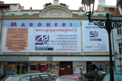 Nejvíce černé reklamy se nachází v centru Prahy.