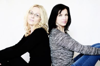 Jitka Severinová (vlevo) a Stanislava Krocová, které vytvořily Cestovatelské pohádky. Foto: Jitka Záhumenská