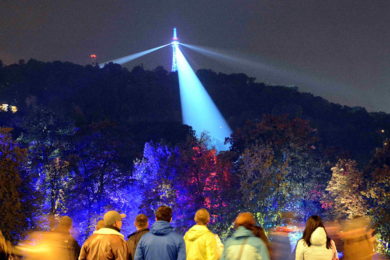 Ve dnech 13. – 16. října se bude od 19:00 do 24:00 konat na 22 místech v centru hlavního města 4. ročník Signal festivalu.