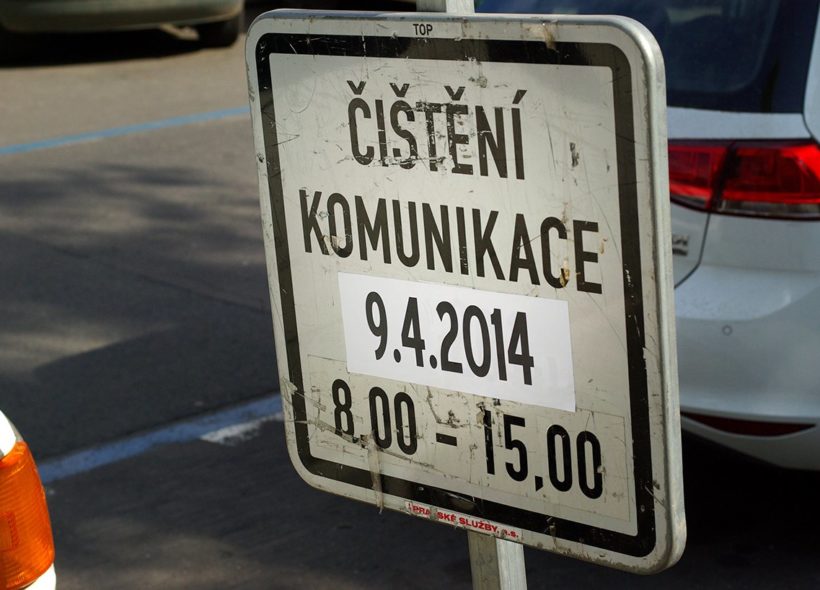 Informační cedule o čištění  ulic