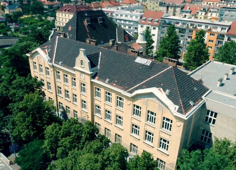 Škola v Olšinách