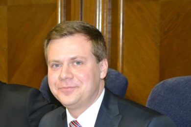 Primátor Michal Pobucký je souzen v obou kauzách.