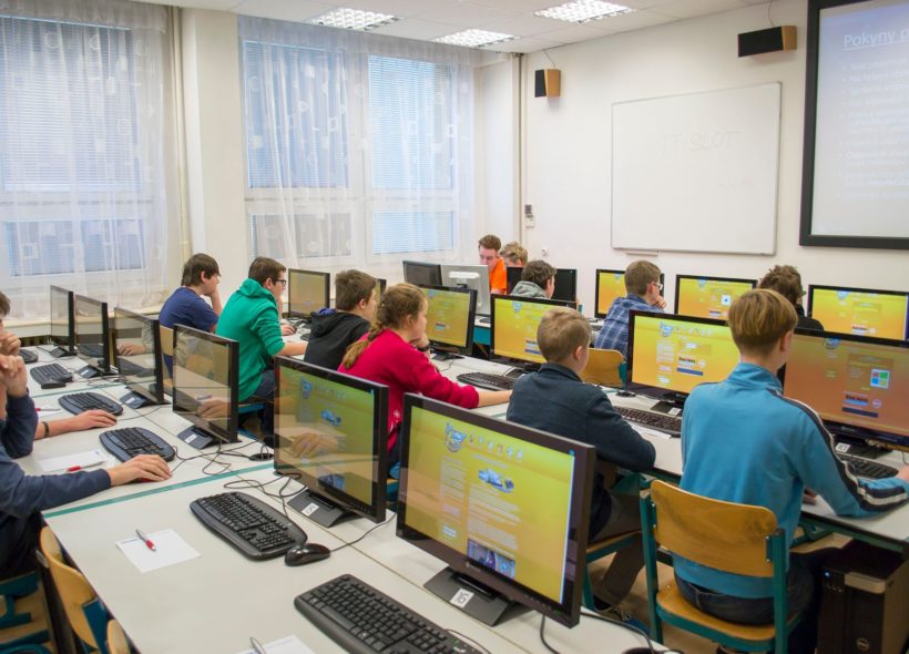 Finále IT-SLOT proběhlo včera v Soukromé střední škole výpočetní techniky v Praze