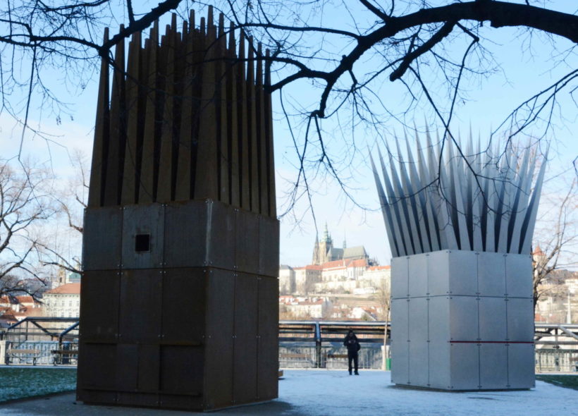 Pomník Jana Placha v Praze na Alšově nábřeží Foto Ivan Kuptík