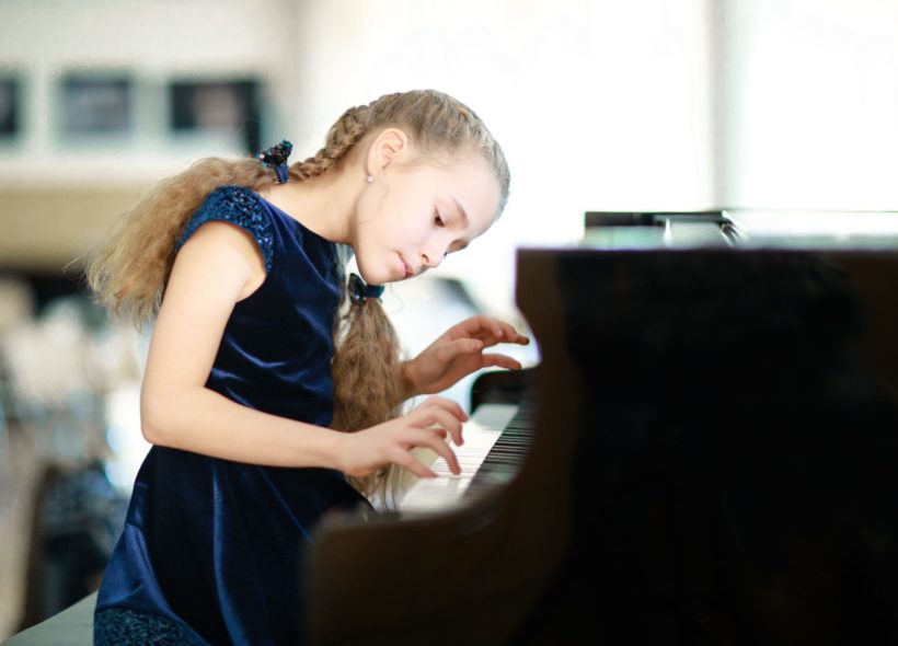 "Nejradši mám  Chopina. Má tam všechno, drama i poetická místa," říká klavíristka Nora Lubbadová.