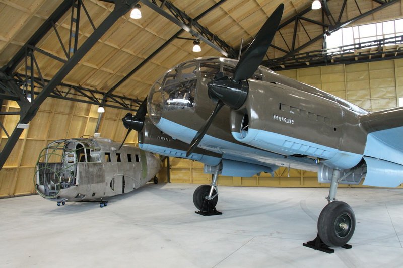 Aero C-3A v hangáru Staré Aerovky Zdroj Letecké muzeum Kbely