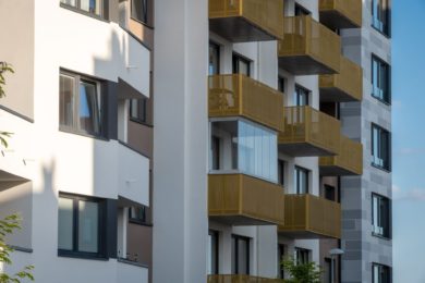 Družstevní výstavba splňuje všechny znaky moderního bydlení, jako například domy v Malém Háji ve Štěrboholech