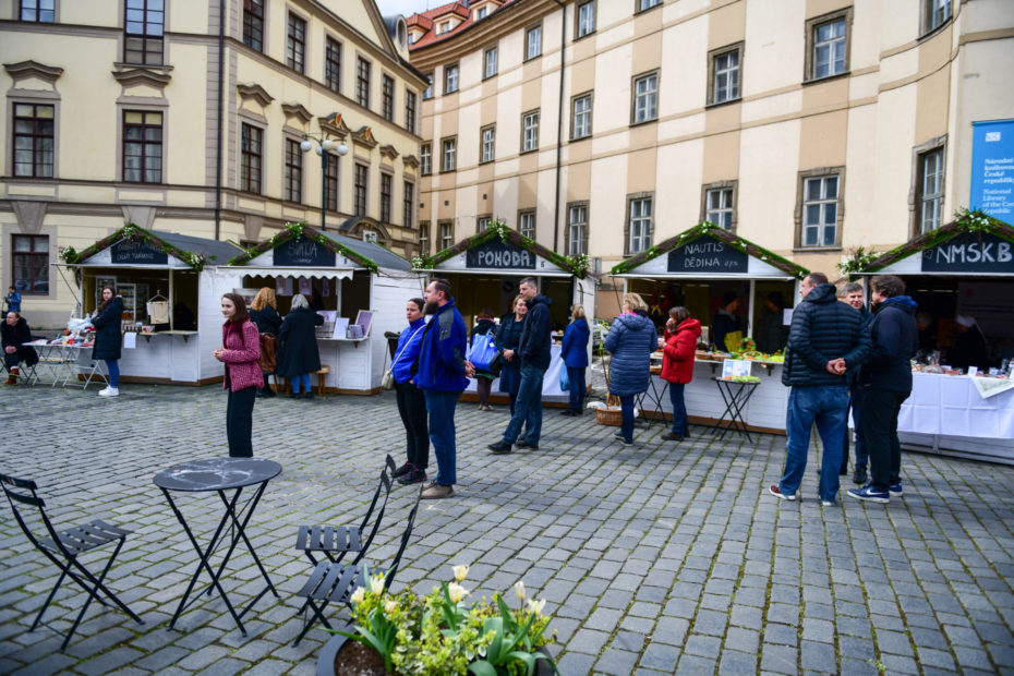 Velikonoční trhy na Mariánském náměstí v Praze 1