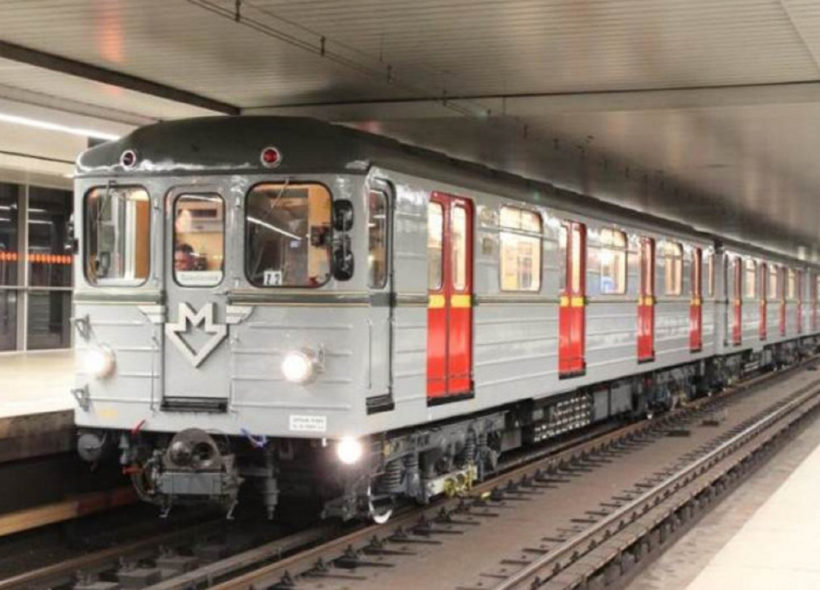 Retro souprava pražského metra