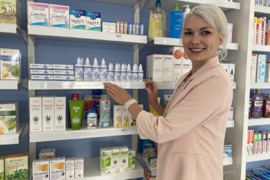 Maria Hanclova se může pyšnit prvními třemi produkty vlastní značky, například peroxidem vodíku a Herpes gelem. 