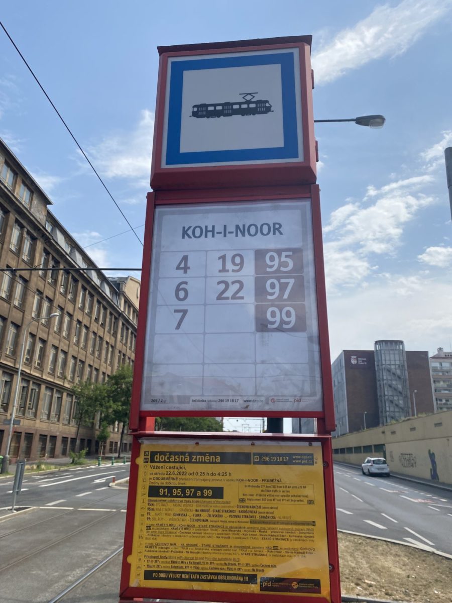 Přejmenuje se tramvajová zastávka, nebo její název zůstane i po uzavření továrny stejný? 