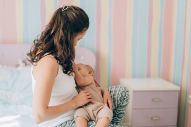 Lidé s poruchou plodnosti si mohou vybrat ze dvou základních metod asistované reprodukce.