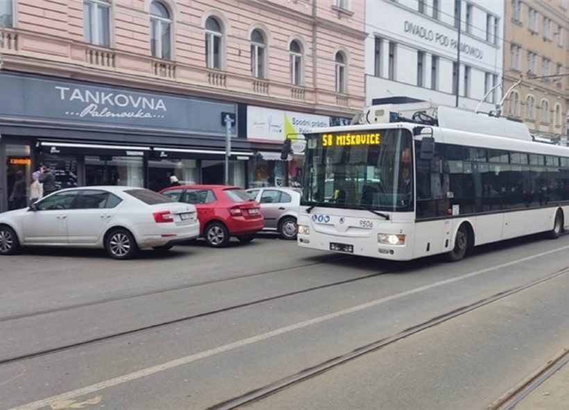 Slavnostní premiérová jízda trolejbusem v celém úseku z Palmovky do Miškovic a zpět!