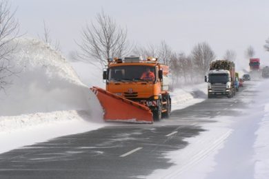 Zimní údržbu dálnic a silnic I. třídy v České republice má na starosti Ředitelství silnic a dálnic.