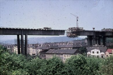 Rok 1969 a "uzavírání" Nuselského mostu.