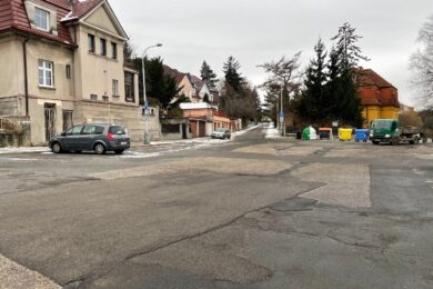 Aktuální stav ulice břevnovské ulice Říčanova v Praze 6.