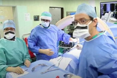 Fakultní nemocnice Motol patří v operacích páteře mezi špičky v Evropě.