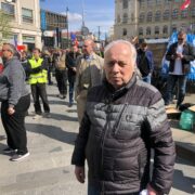 Odborář Bohumír Dufek oznámil vyhlášení generální stávky, v případě, že vláda nebude s odbory jednat a nesplní jejich požadavky. 