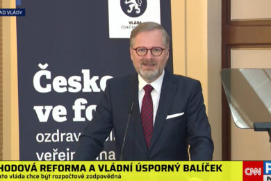 Vládní rozpočet se navyšuje každý rok o desítky procent, přesto vláda vykazuje rekordní stamiliardové schodky. Řešení není ve zvyšování daní, ale v úsporách. Ty vláda nenavrhuje. Pouze mlhavě naznačuje. Daně ale chce razantně zvednout okamžitě. Schodek to samozřejmě nijak nesníží.  