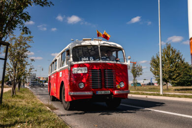 Při Trolejbusovo-autobusovém dnu PID v Letňanech budou k vidění i historické autobusy.