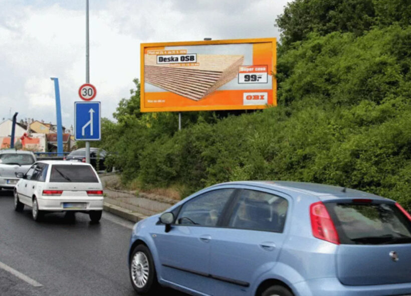 Billboard v lokalitě Kartouzská a Strahovský tunel.