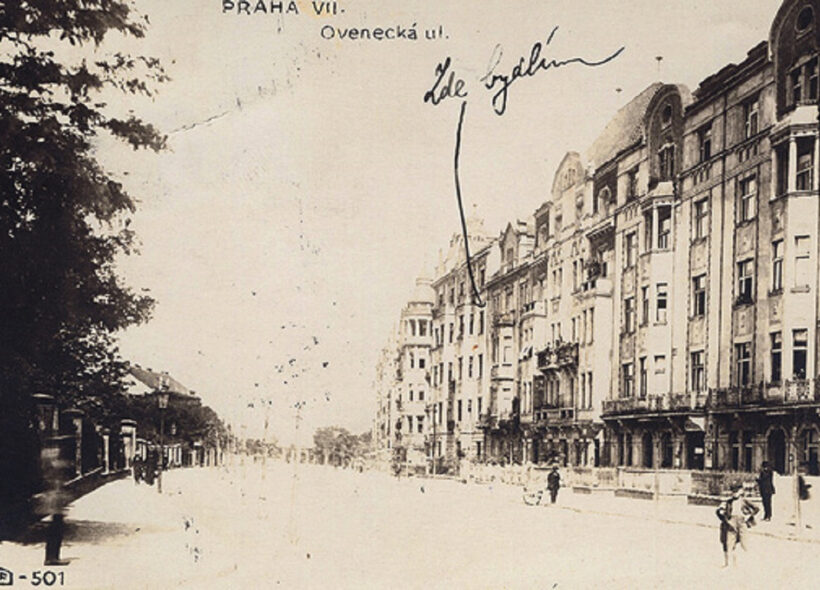 Já někdo starou pohlednici nebo fotografii Ovenecké ulice na Praze 7?