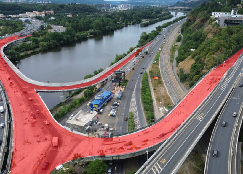 Na Barrandovském mostě proběhnou večerní uzávěry jižní strany mostu (červená barva na fotografii), ve kterých bude TSK dělat zatěžkávací zkoušky. 
