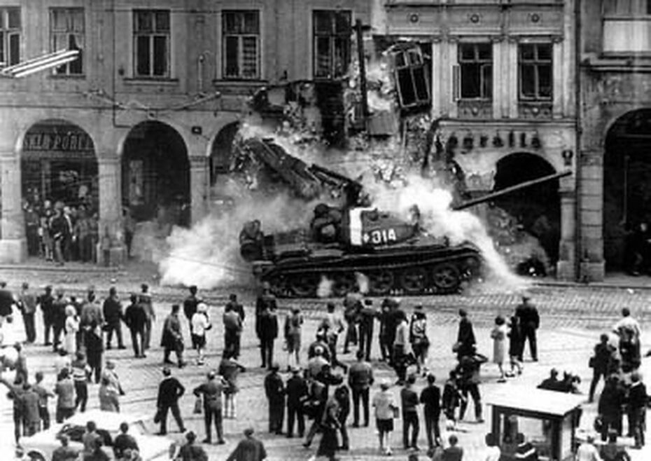 Obyvatele Československa tehdejší invaze Varšavské smlouvy naprosto zdrtila. Brutalita Sovětů byla nezměrná. stovky mrtvých a tisíce zraněných.