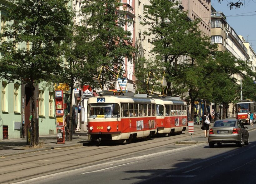 V Ječné ulici nepojedou několik dní tramvaje.