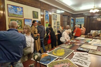 Grabova vila hostí další ročník Salonu výtvarníků, který potrvá až do 31. října.
