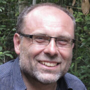 Biolog Ladislav Bocak se zabývá dlouhodobým vývojem biologické diverzity - kombinace molekulárních přístupů a paleontologie  