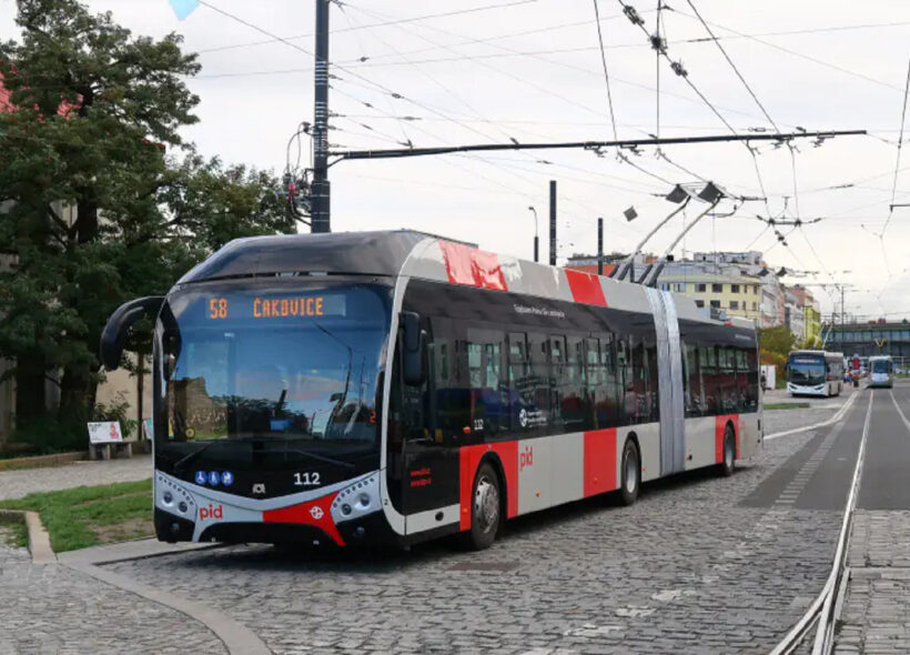 Dopravní podnik začal se zkušebními jízdami trolejbusu SOR TNS 18 s cestujícími.