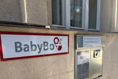 V babyboxu v Praze šest se našlo již 8. dítě. Chlapec dostal jméno Libor.