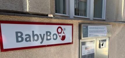 V babyboxu v Praze šest se našlo již 8. dítě. Chlapec dostal jméno Libor.