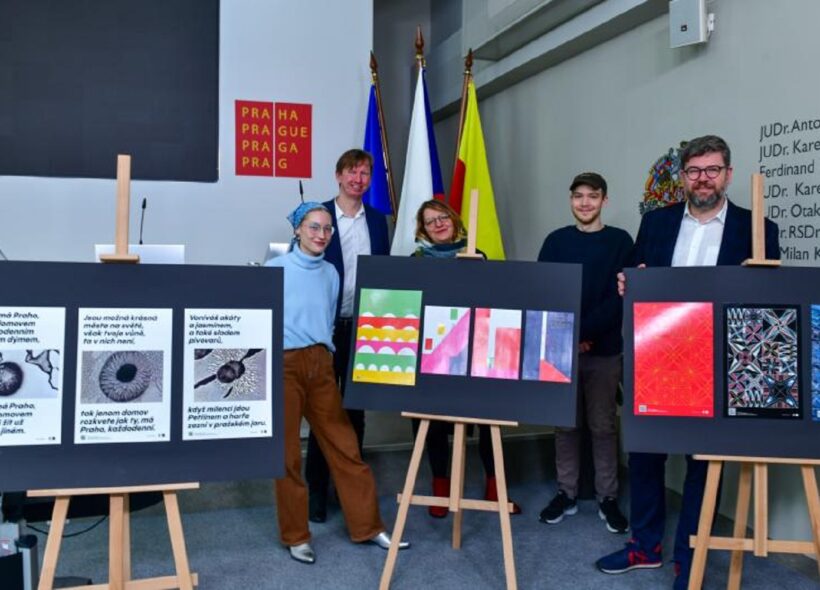 Hlavní město ve spolupráci s Vysokou školou uměleckoprůmyslovou v Praze (UMPRUM) vytvořilo pilotní projekt symbolicky nazvaný Praha očima stu­dentů. 