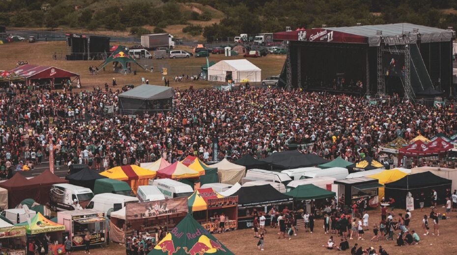 Tolik lidí bylo na festivalu VOTVÍRÁK v minulém roce.
