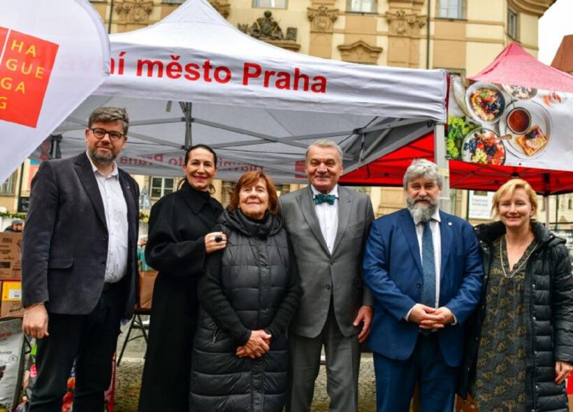 Organizátoři už loňské Primátorské adventní sbírky byli spokojeni jak se zájmem Pražanů, tak také s jejím rozsahem...