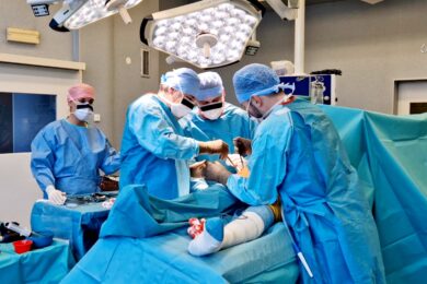 Lékaři v Nemocnici Na Františku urychlili čekací dobu na jednotlivé operace.