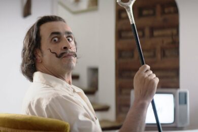 Sekce Film &amp; hudba nabídne i výstřední filmový portrét Daaaaaalí!, v němž elektronický hudebník a režisér Quentin Dupieux servíruje příběh stejně fantaskní, jako jsou obrazy surrealistického malíře Salvadora Dalího.