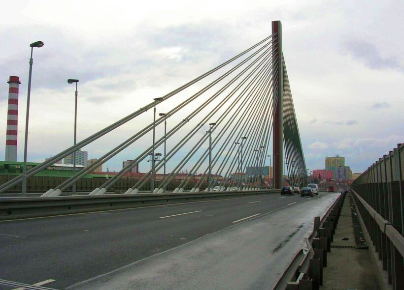Lanový most na Jižní spojce.