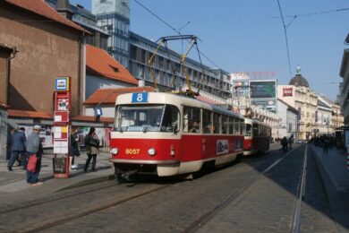 Dopravní omezení zasáhnou také tramvajovou linku 8, nejen na Náměstí republiky v Praze 1.
