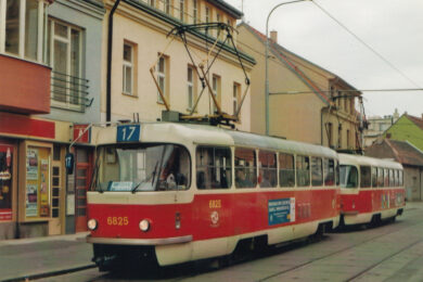 Tramvajová linka 17 do Kobylis pár dní nepojede, nahradí ji autobusová linka X17. 