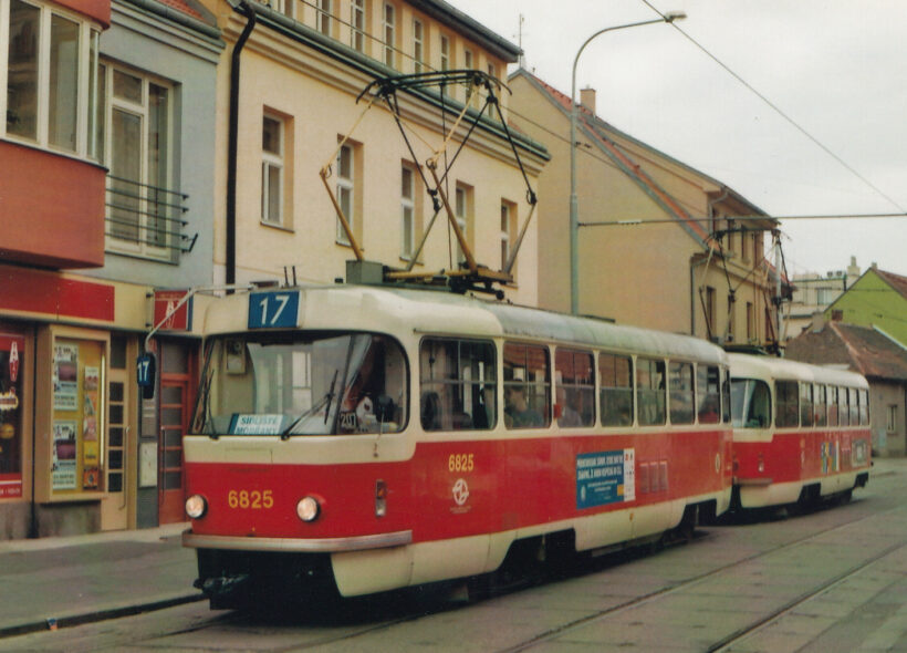 Tramvajová linka 17 do Kobylis pár dní nepojede, nahradí ji autobusová linka X17. 