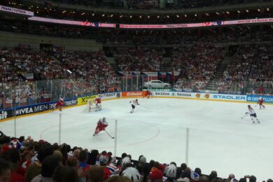 Praha, stejně jako naši hokejisté, je připravena na Mistrovství světa v ledním hokeji, které začne už v pátek 10.května. 
