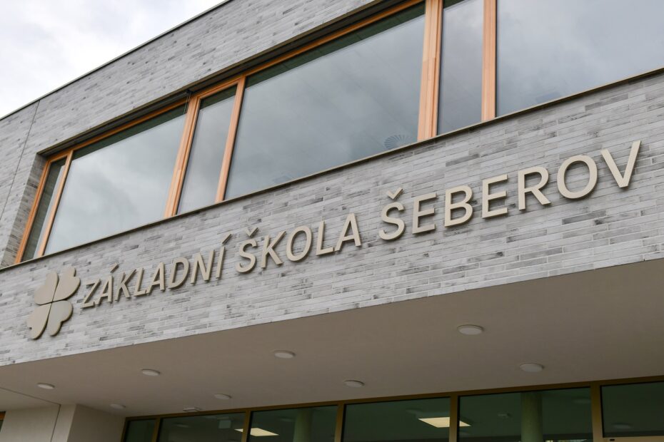 ZŠ v Praze-Šeberově začala sloužit školákům.